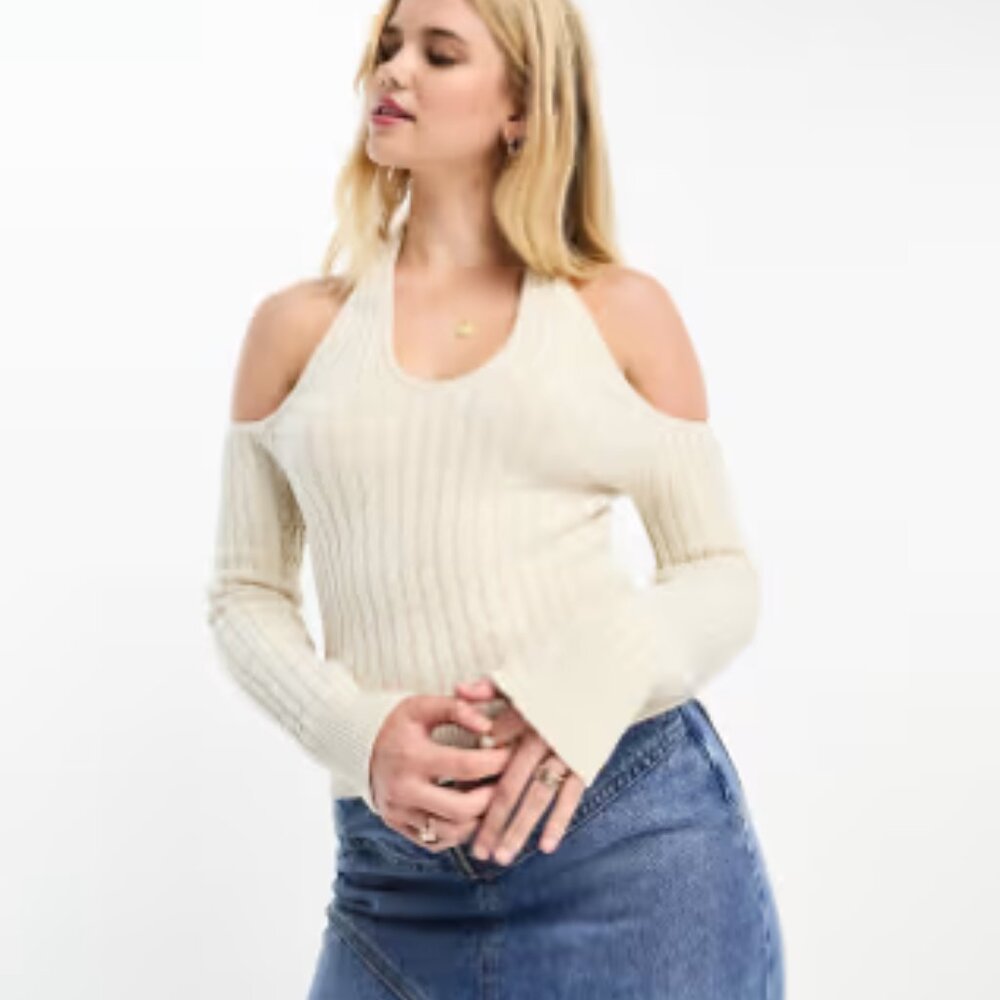 Abercrombie‎ & Fitch Halter Cable Knit Cropped Sweater Size Medium - Picture 2 of 3